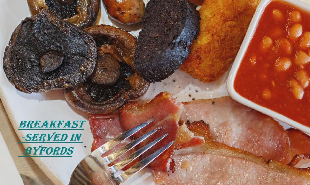 Kings Head Holt Bed & Breakfast Holt  Bagian luar foto