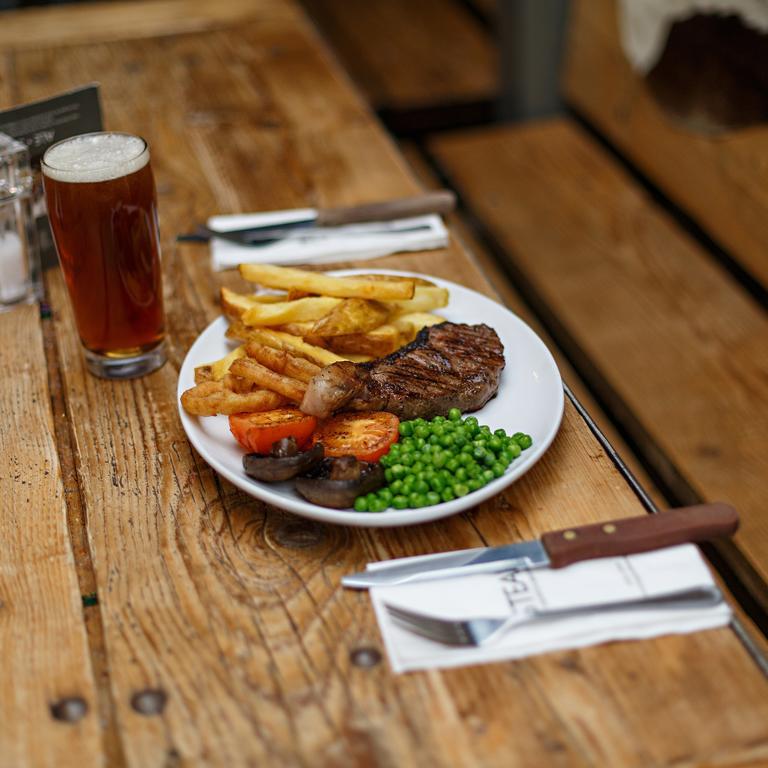 Kings Head Holt Bed & Breakfast Holt  Bagian luar foto